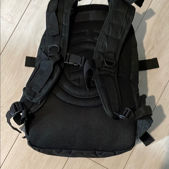 Element Black Backpack with Durable Design and Classic Style - Picture 3 of 7